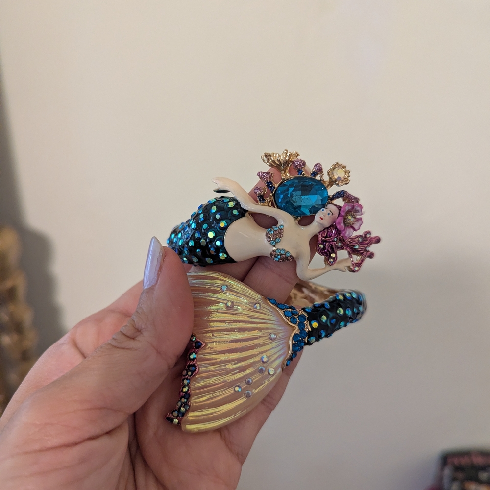 Betsey Johnson Blue and Pink Mermaid Bracelet - Picture 2 of 4